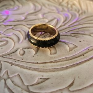 Jade and Yellow Gold Vintage Ring
